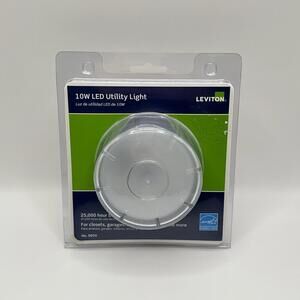 Leviton 9852-LED Lamp Holder with Pull Chain, 10W Bulb and Bulb Guard, White NEW